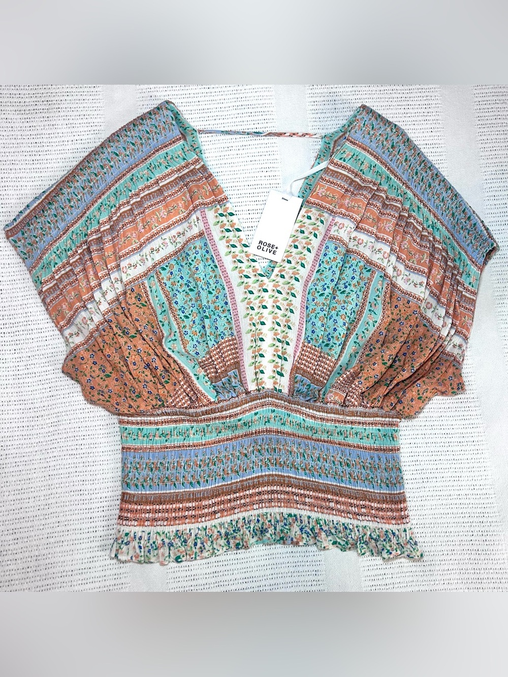 New Rose & Olive Bohemian Smock Waist V-Neck Blouse Women’s M
